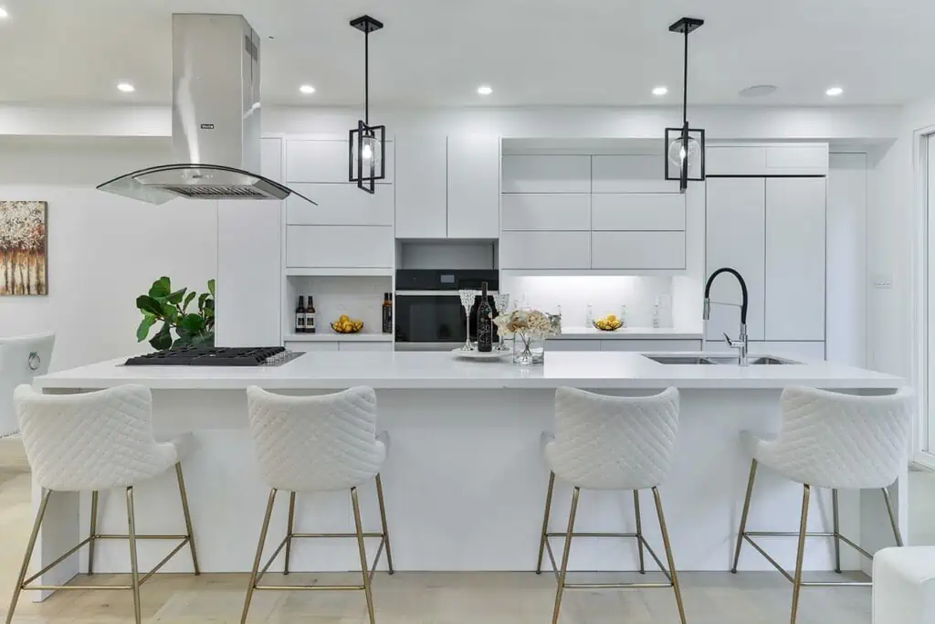 white kitchen